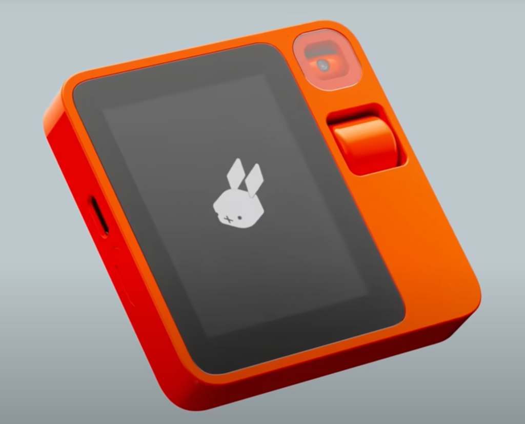 AIデバイス：rabbit r1 音声操作 モバイルAI端末 